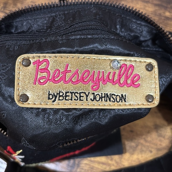Betsey Johnson Black and Red Shoulder Bag - Picture 6 of 7